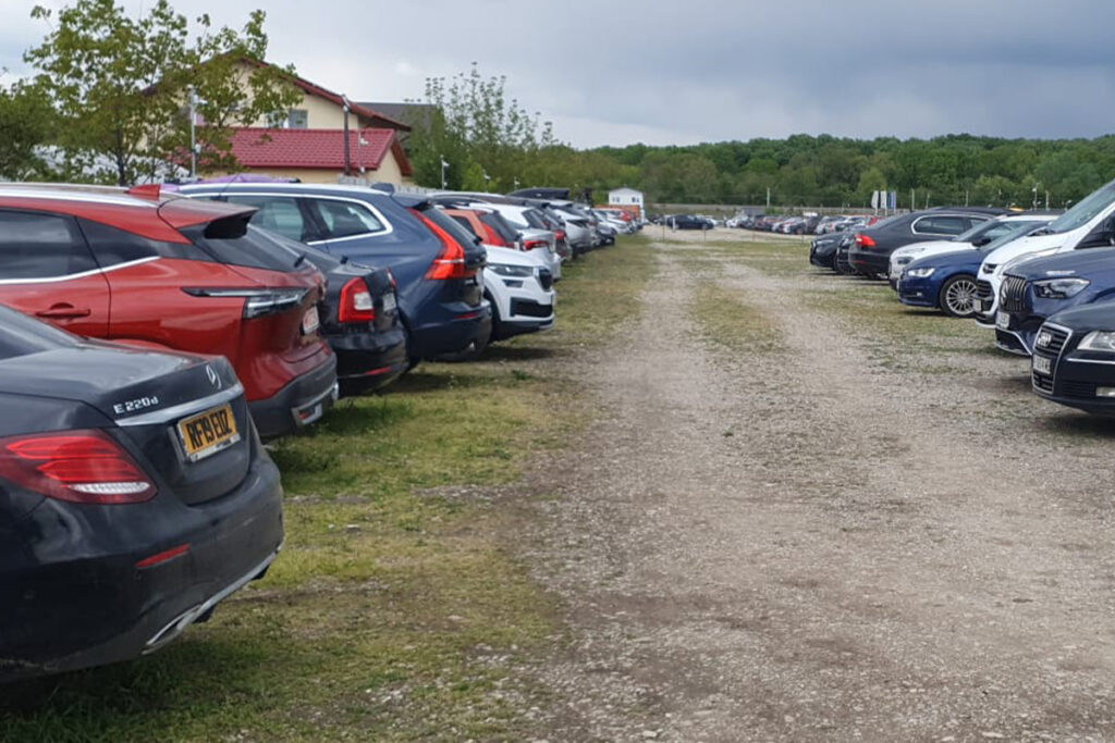 Prețuri parcare Otopeni: mașini parcate la AeroPark OTP